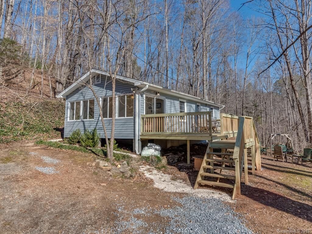 Property Photo:  162 Turkey Track Lane  NC 28773 