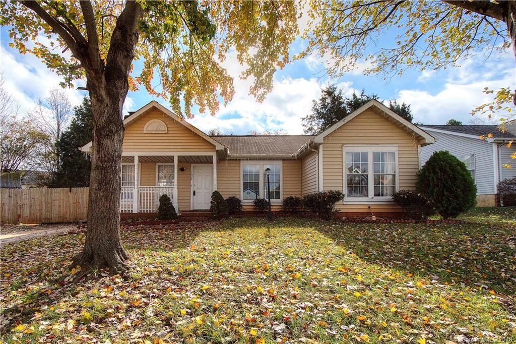 Property Photo: 1634 Katherine Kiker Road NC 28213