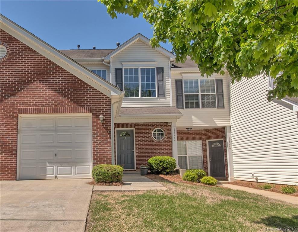 Property Photo: 12244 Stratfield Place Circle NC 28134