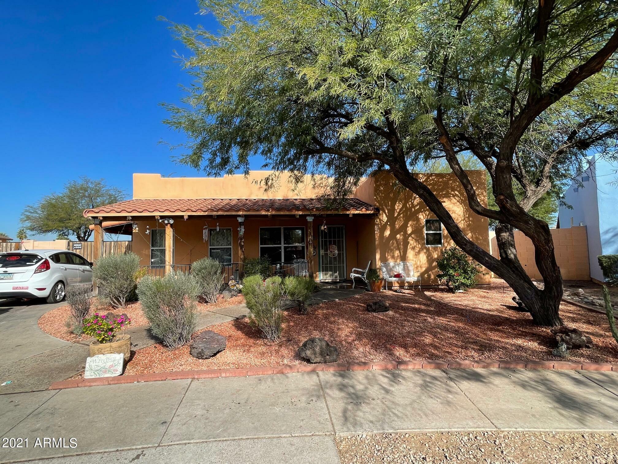 Property Photo:  1432 E Saint Catherine Avenue  AZ 85042 