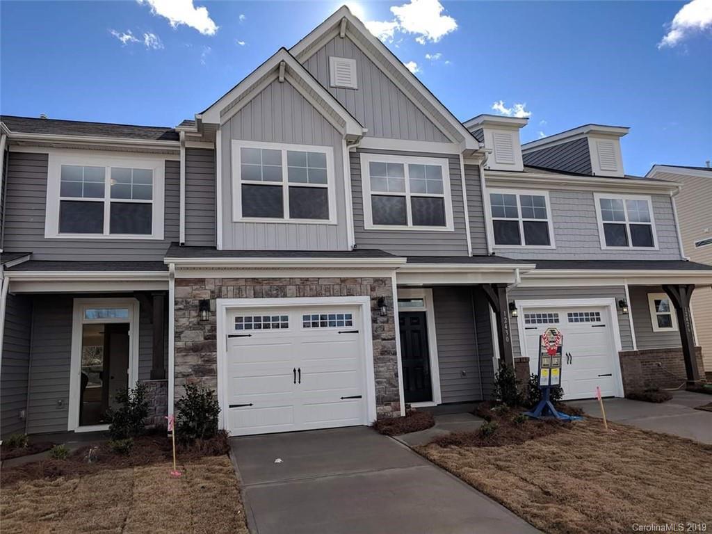 Property Photo: 12430 Savannah Cottage Drive NC 28202