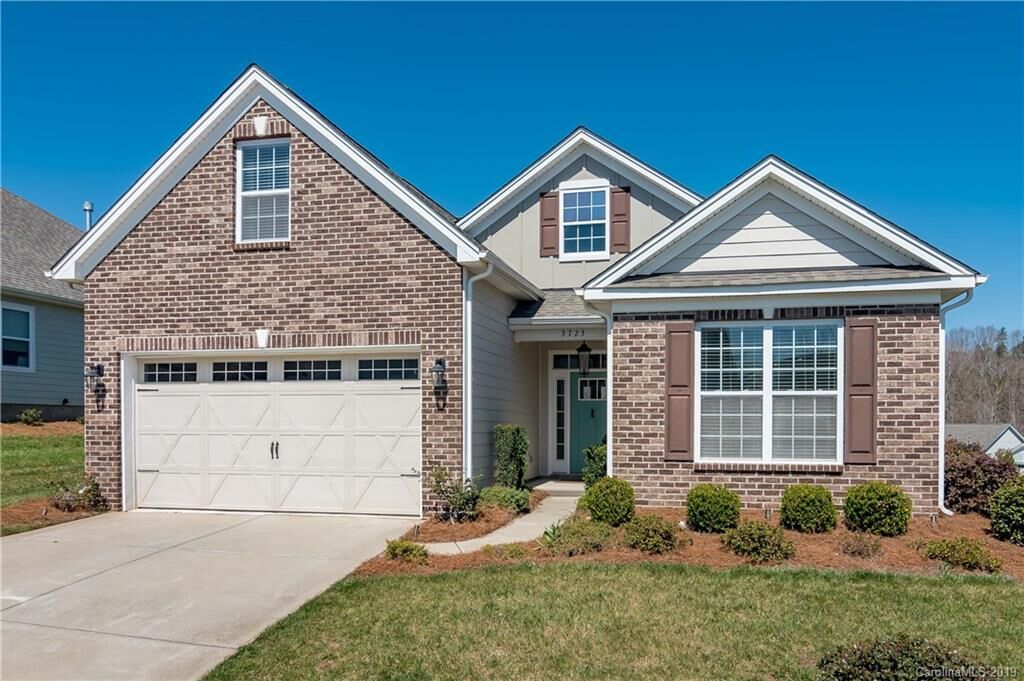 Property Photo: 3723 Salvistrin Street NC 28214