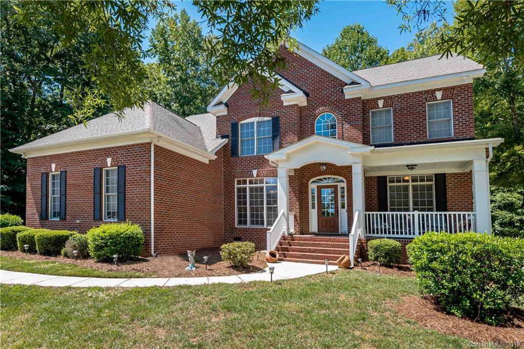 1717 Meadow Crest Court  Matthews NC 28104 photo