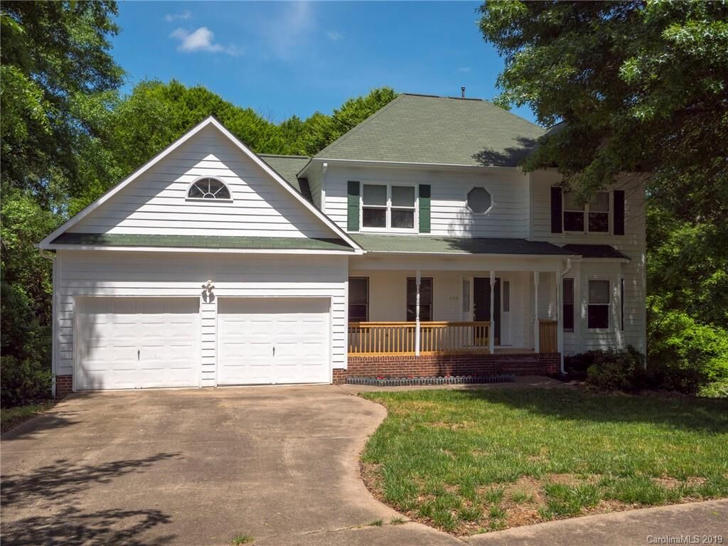 Property Photo: 109 Elk Court NC 28120