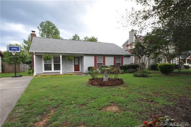 Property Photo:  3009 Old House Circle  NC 28105 