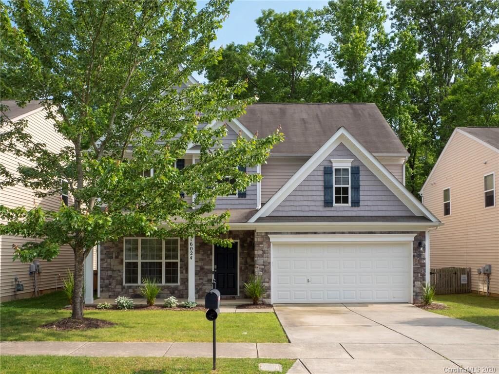 Property Photo: 16024 Long Talon Way NC 28278