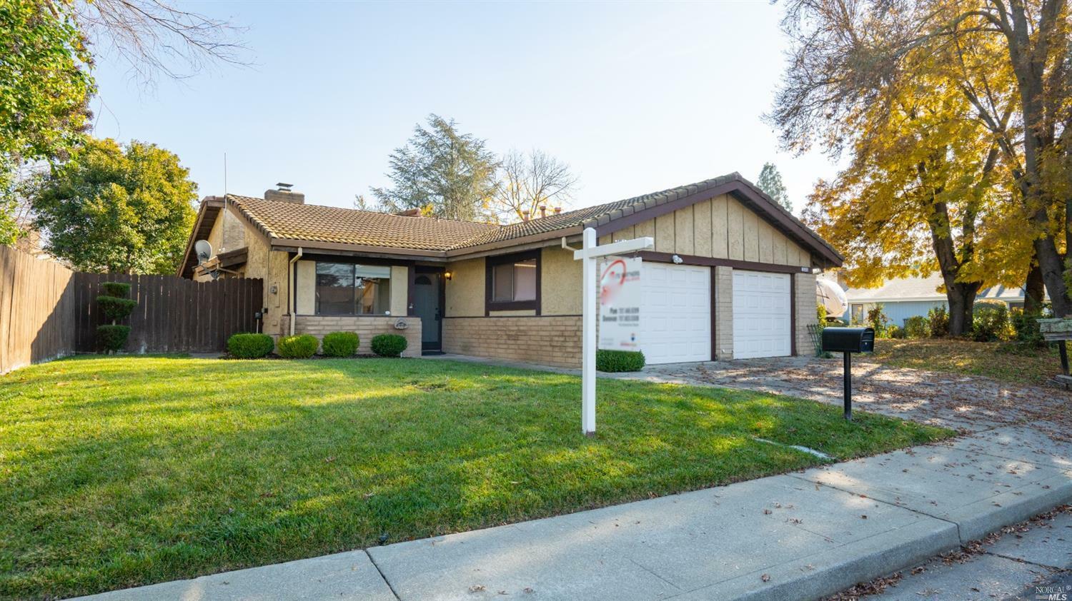 Property Photo:  3317 Hartford Avenue  CA 94534 