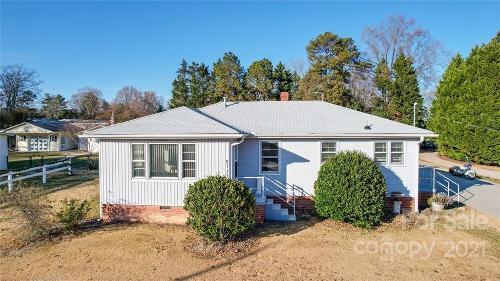 Property Photo:  2113 Bertha Street  NC 28083 