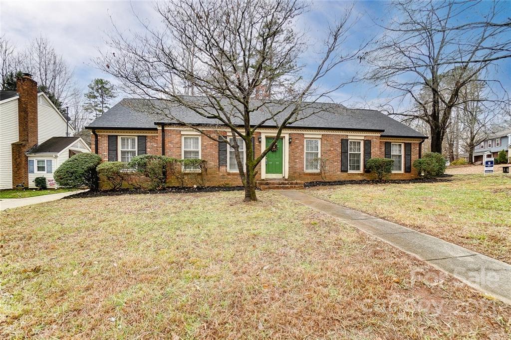 Property Photo: 5000 Tritton Place NC 28227