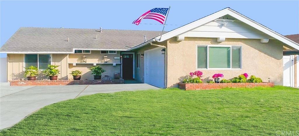 Property Photo: 19842 Potomac Lane CA 92646