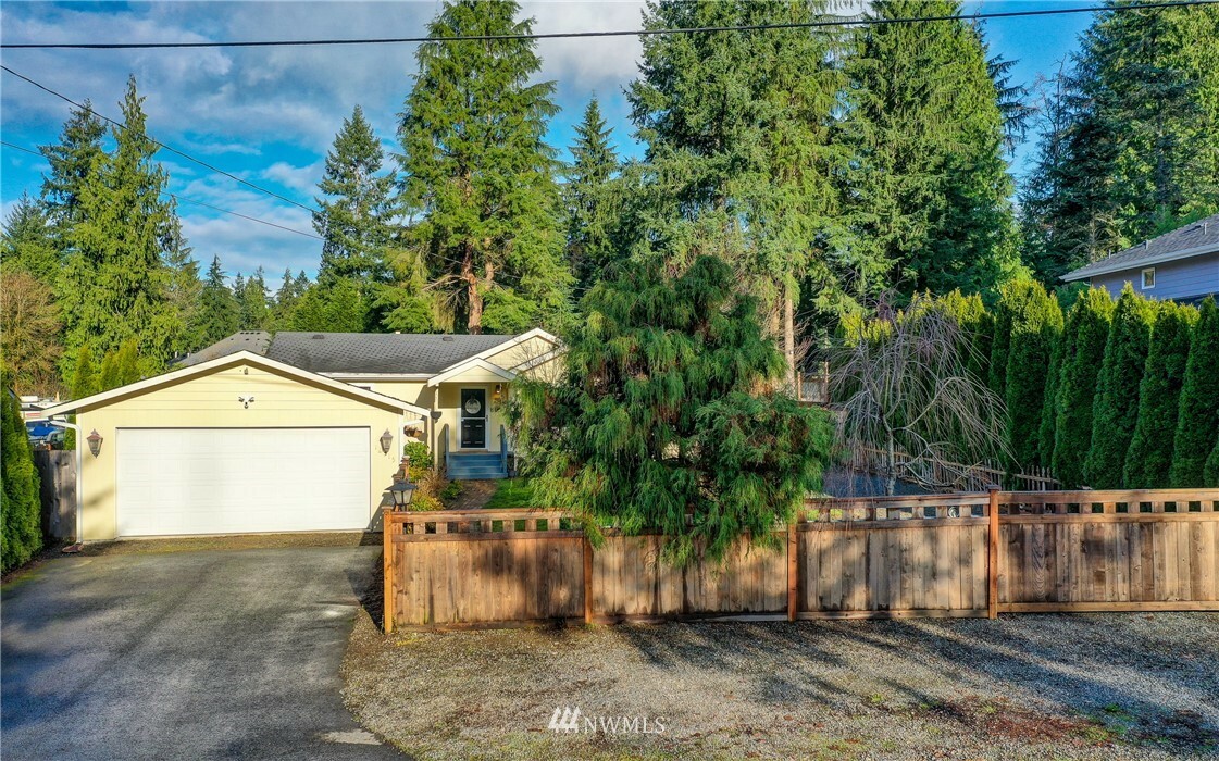 Property Photo: 12315 218th Place SE WA 98296
