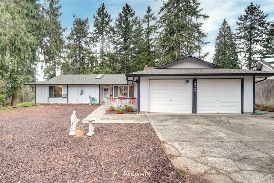 Property Photo:  32500 108th Avenue SE  WA 98092 