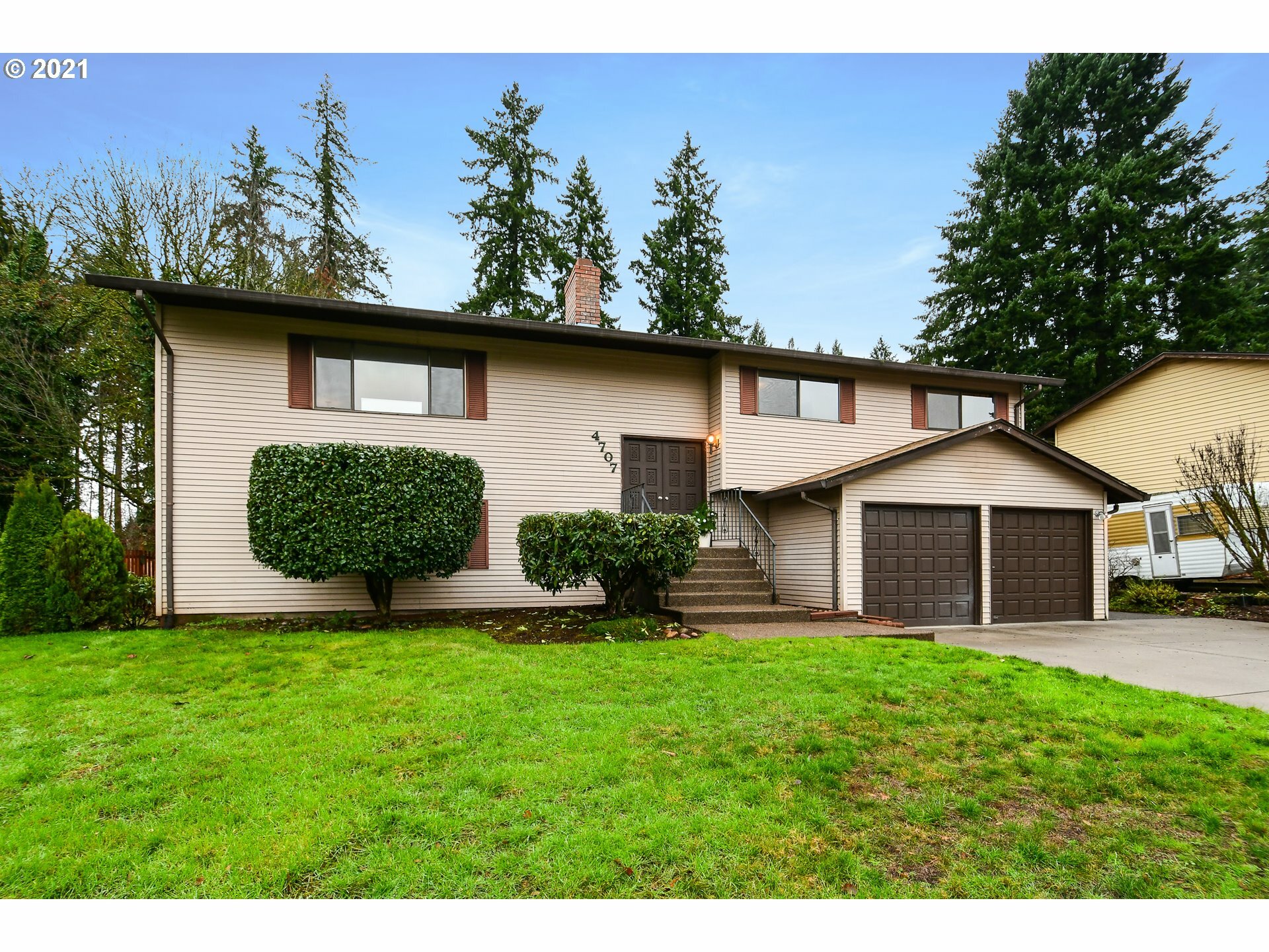 Property Photo:  4707 NE 112th Cir  WA 98686 