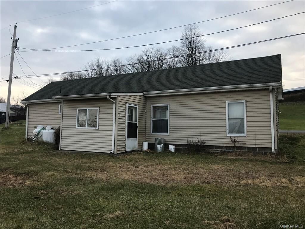 Property Photo:  5 McNamara Lane  NY 10924 