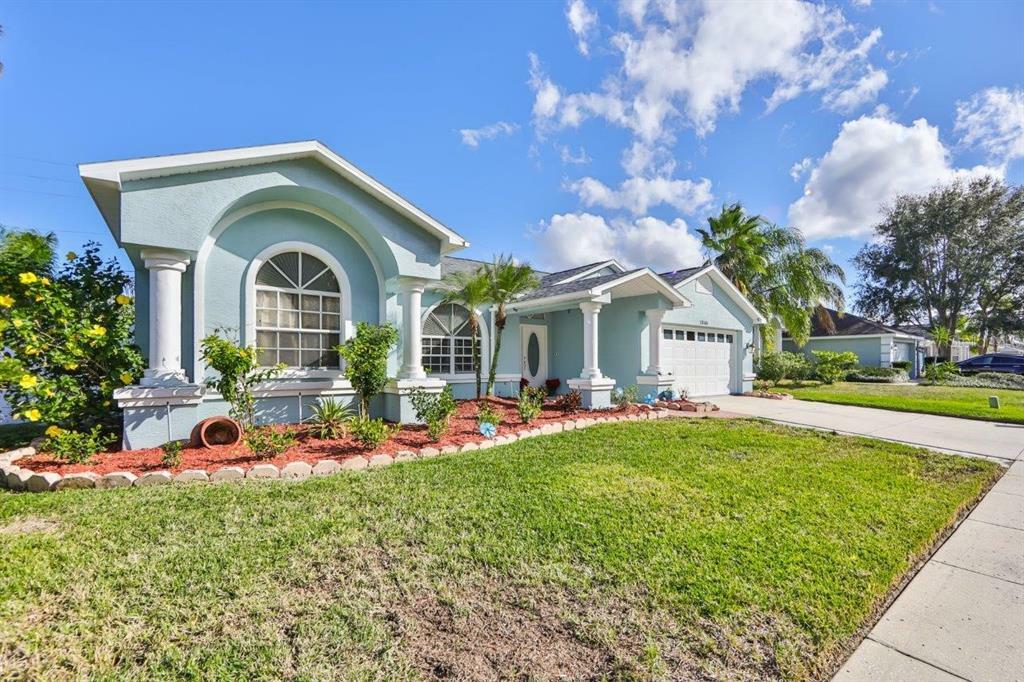 Property Photo:  1846 Canoe Drive  FL 33559 