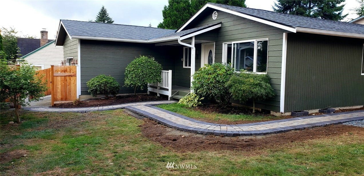 Property Photo:  6628 Beverly Boulevard  WA 98203 