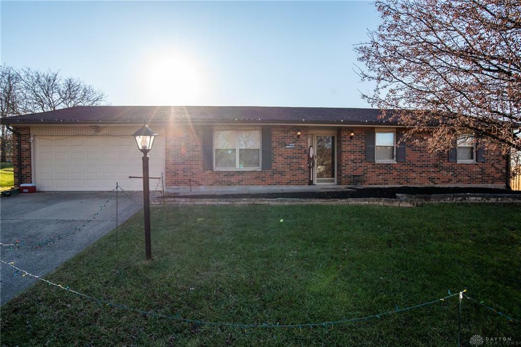 721 Nottingham Place  Miamisburg OH 45342 photo