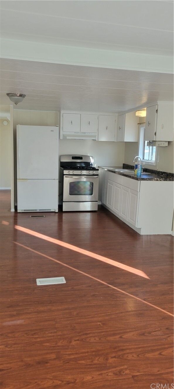 Property Photo:  21926 S Vermont Ave 15  CA 90502 