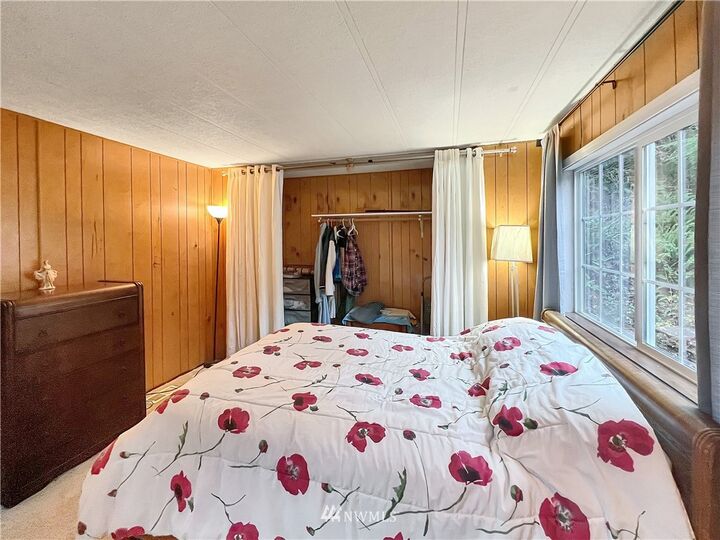 Property Photo: 703 Eufaula Heights WA 98632