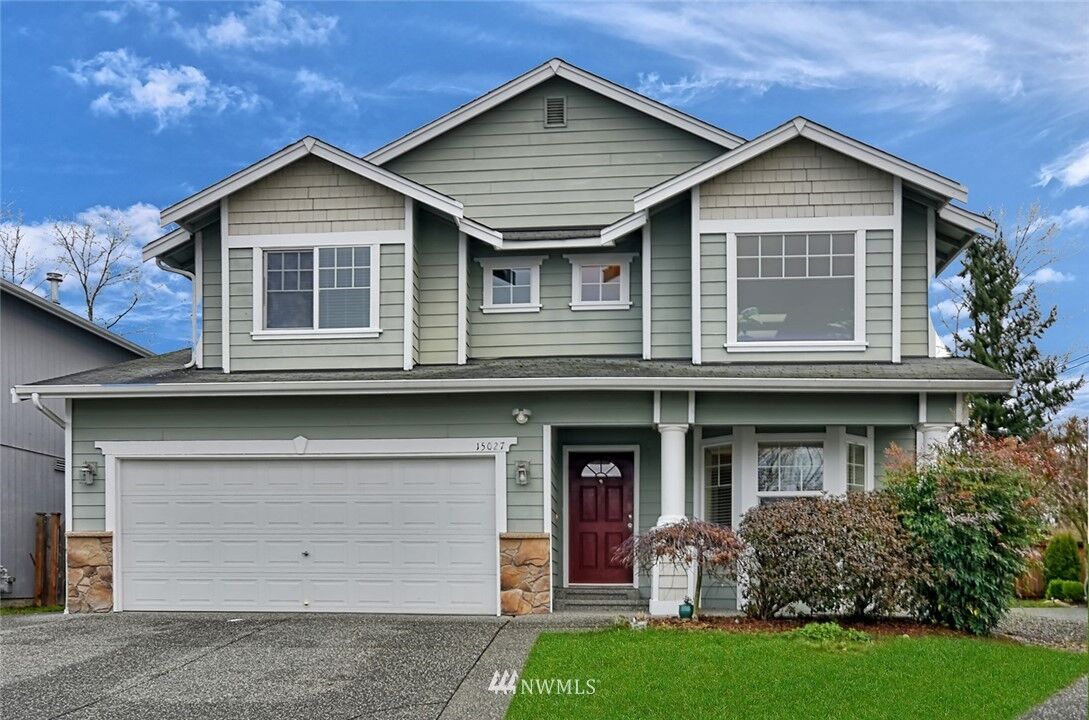 Property Photo: 15027 15th Avenue W WA 98087