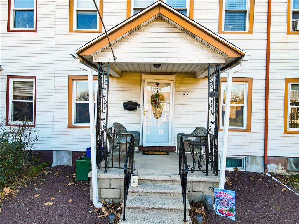 Property Photo:  721 Wood Street  PA 18018 