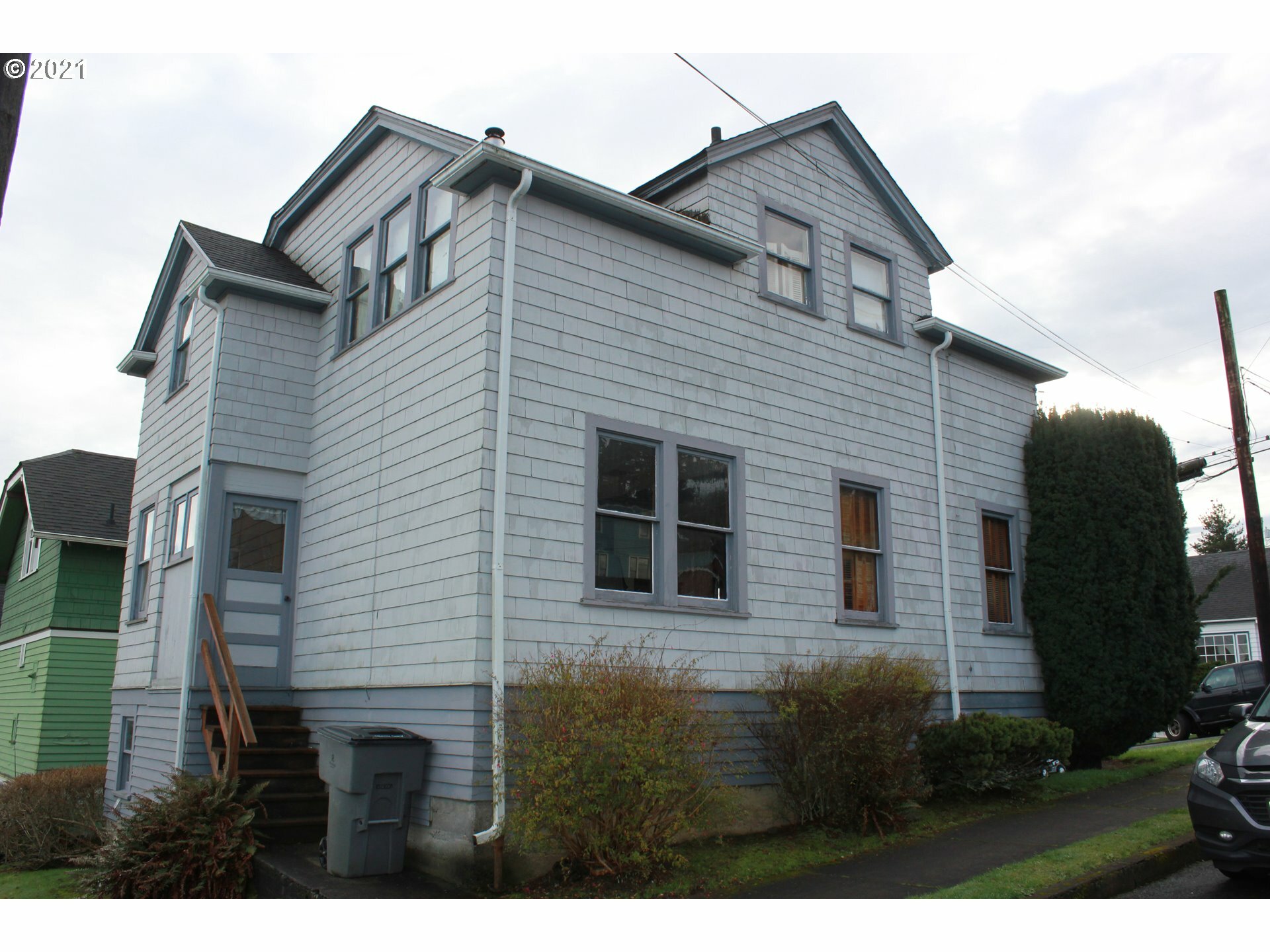 Property Photo:  612 Harrison Ave  OR 97103 