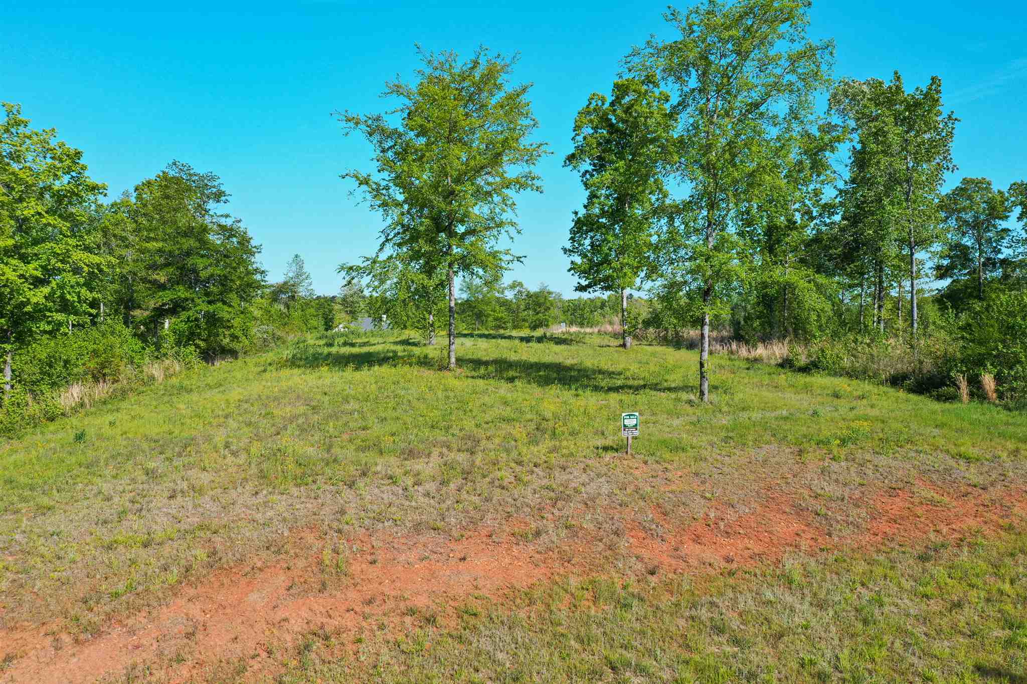 Property Photo: 1361 Bayside GA 30642