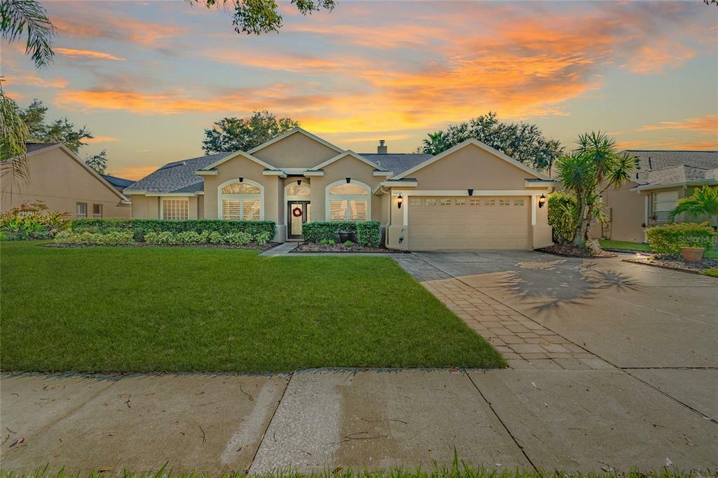 Property Photo:  10200 Pointview Court  FL 32836 