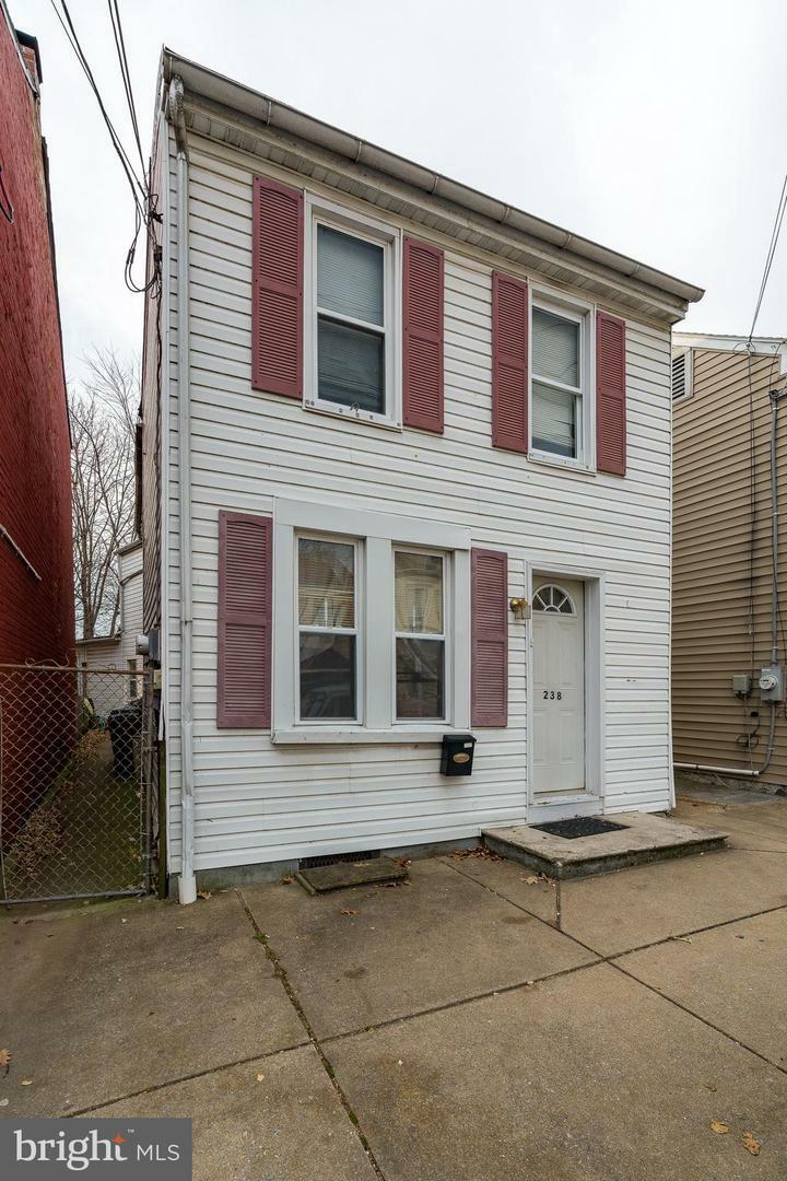 Property Photo:  238 S 4th Street  PA 17512 