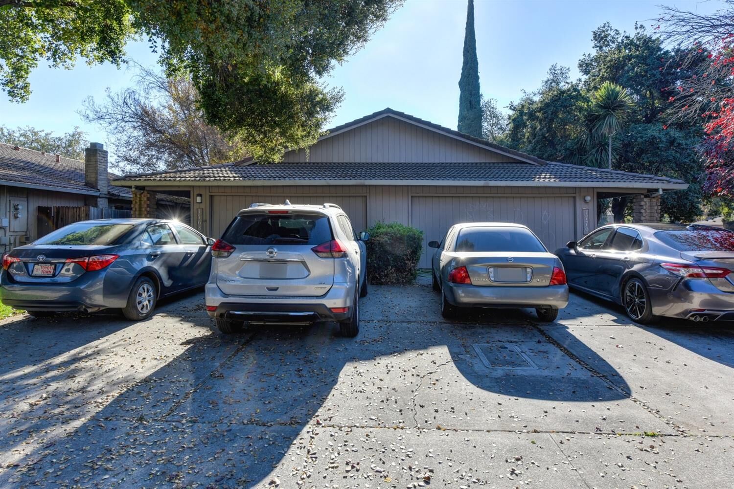 Property Photo:  1768 1770 Blackoak Drive  CA 95207 