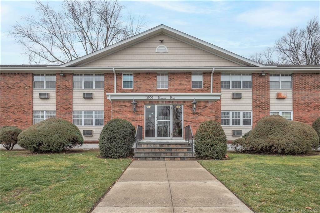 Property Photo: 1000 Knapps Highway 6 CT 06825