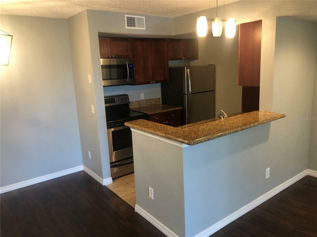 Property Photo: 5160 Conroy Road 1423 FL 32811