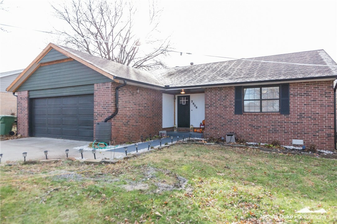 Property Photo:  2606 W Beau Drive  AR 72758 