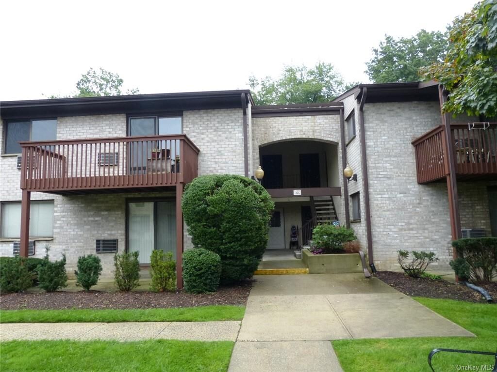 Property Photo:  5 Secora Road F8  NY 10952 