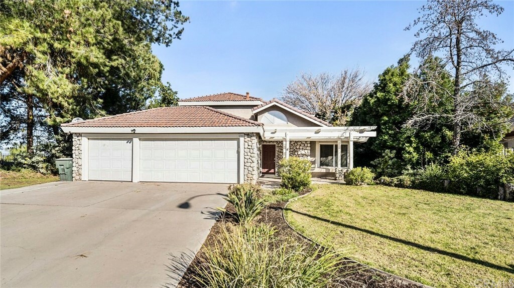 Property Photo:  6766 Wilding Place  CA 92506 