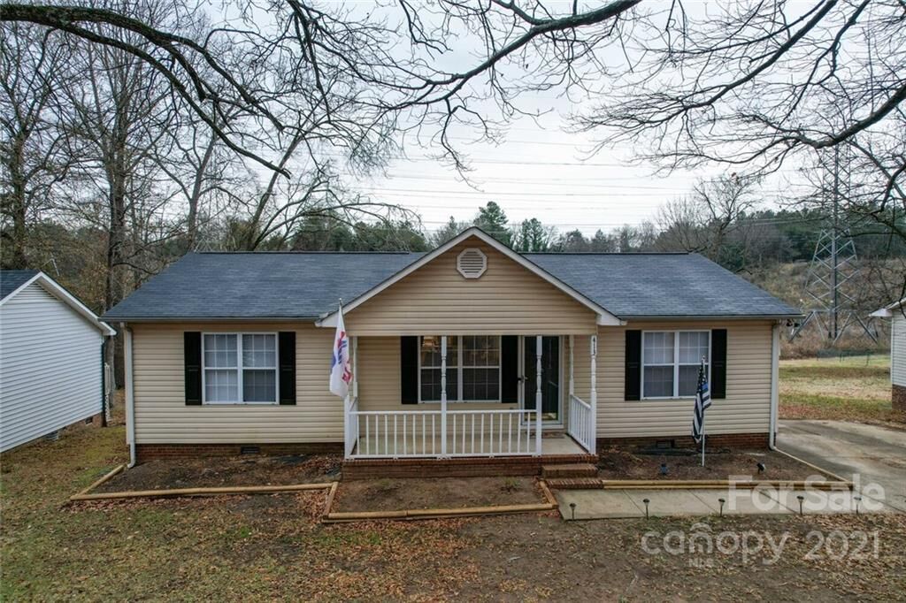 Property Photo:  413 Easy Street  NC 28027 