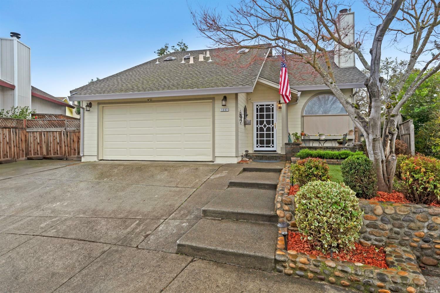 Property Photo:  1357 Marigold Place  CA 94928 