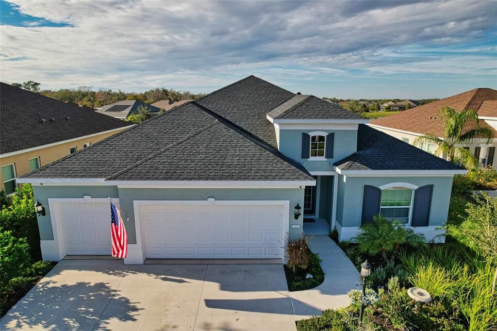 Property Photo:  1113 Thornbury Drive  FL 34219 