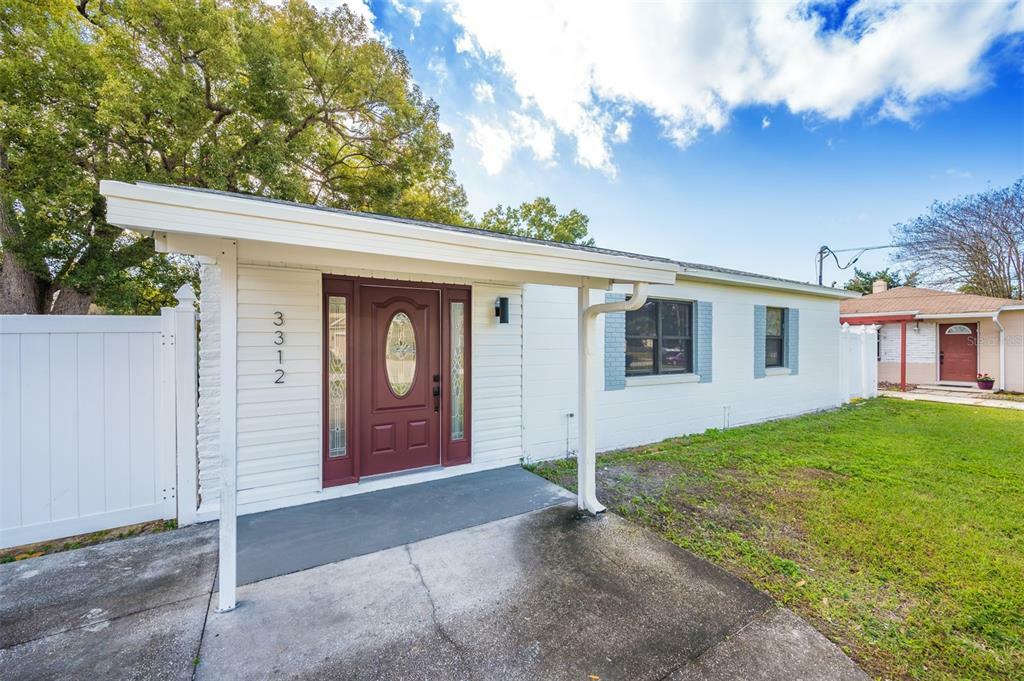 Property Photo:  3312 W Pearl Avenue  FL 33611 