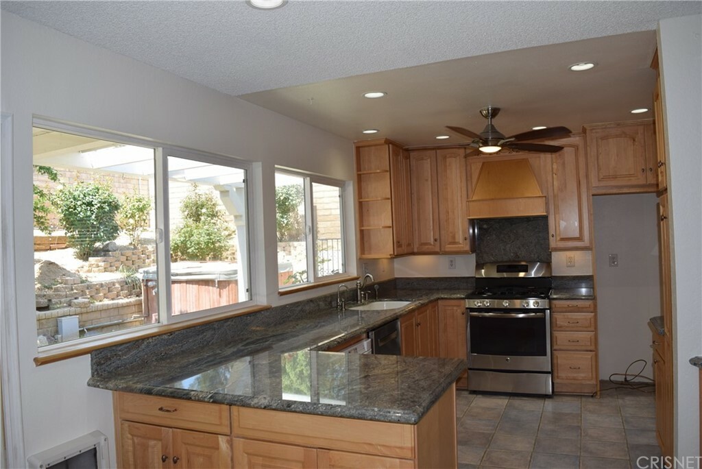 Property Photo:  27717 Sequoia Glen Drive  CA 91354 