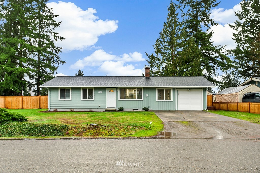 Property Photo: 17635 SE 267th Place WA 98042