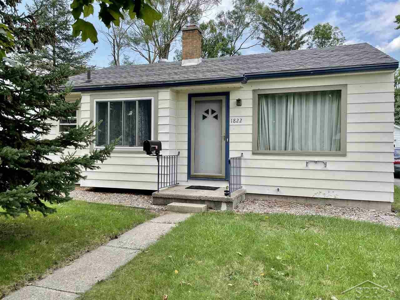 Property Photo:  1822 Kendrick  MI 48602 