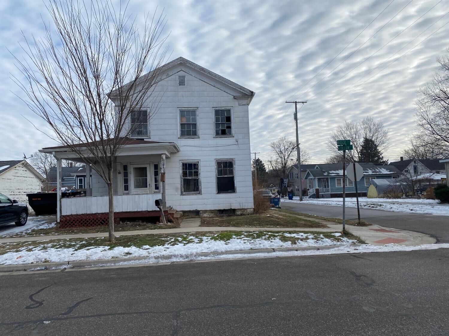 Property Photo:  1215 Ridge Street  IN 46350 