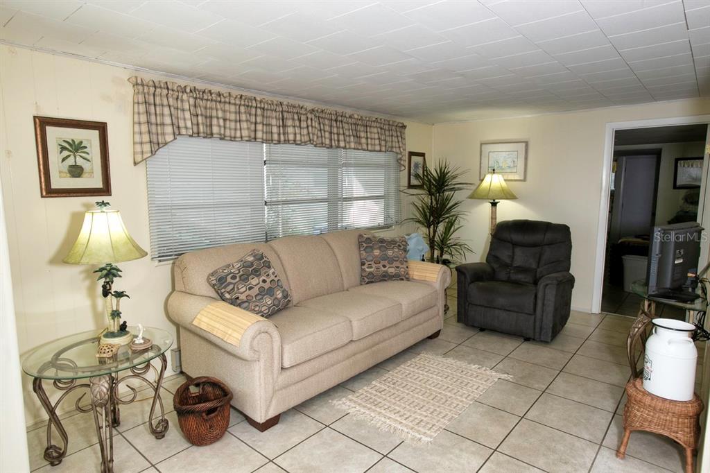Property Photo: 707 51st Avenue Plaza W FL 34207