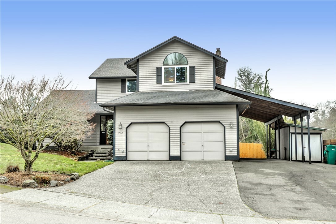 Property Photo:  3732 209th Place SW  WA 98036 