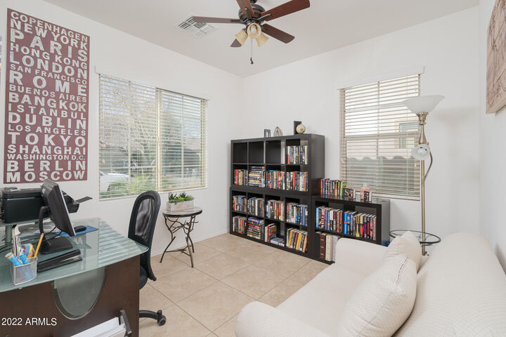 Property Photo:  28371 N Cactus Flower Circle  AZ 85143 