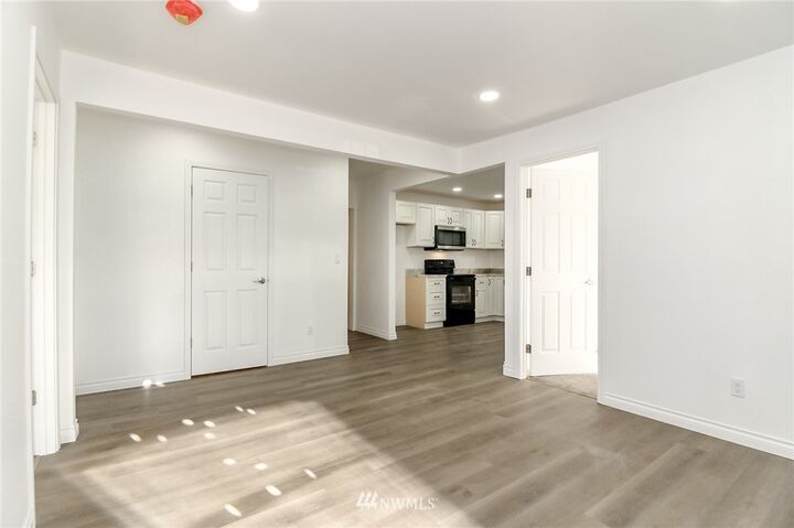 Property Photo: 719 W 3rd Street WA 98531