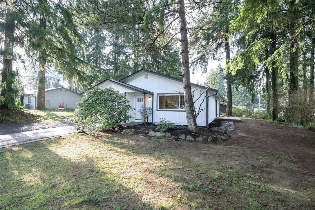 Property Photo:  11680 Elder Avenue SW  WA 98367 