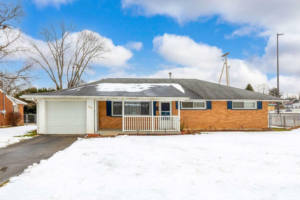 Property Photo: 360 Sherwood W Drive OH 43055