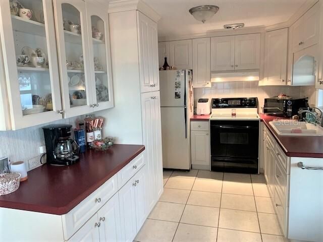 Property Photo:  11066 100th Street 40  FL 33773 